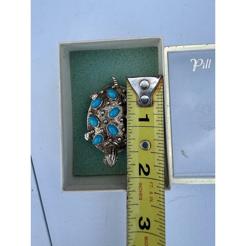 VTG Turtle Pill Box/trinket Box Silver Tone With Faux Turquoise Opens On Hinge‎